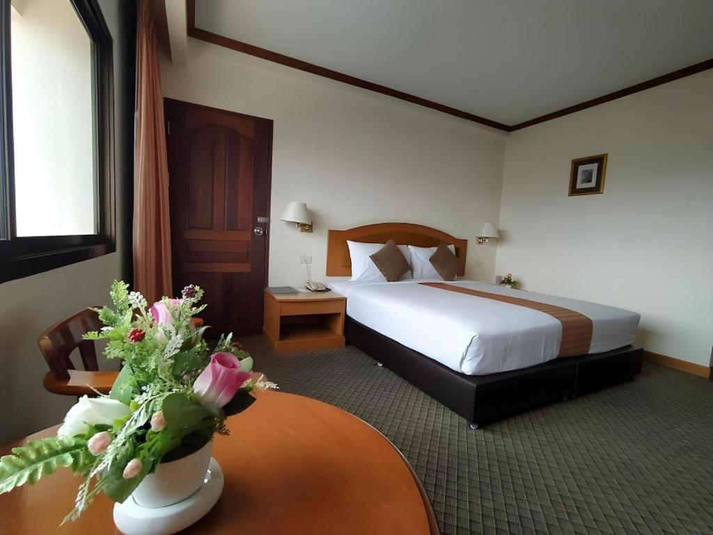 Sing Golden Place Hotel Hat Yai Exterior photo